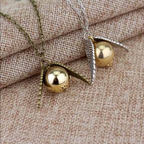 Harry Potter Golden Snitch Necklace - Picture 1 of 6